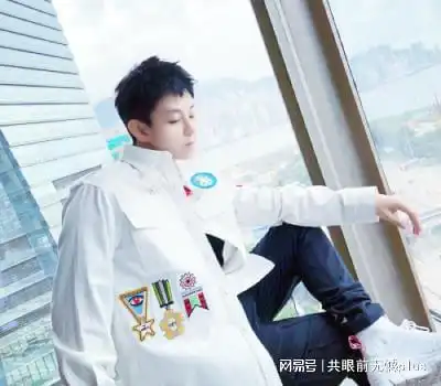 男生头像男生头像成熟稳重,时光流逝回忆太多第243期
