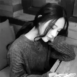 黑白系男女头像若不同心,岂能同行
