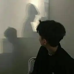 酷一点够霸气的贴吧头像帅气男生该用脑子的时候别用心
