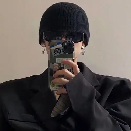 男生头像温柔是黑暗世界里永恒的光
