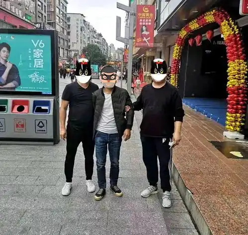 铜仁一男子街头多次扒窃民警一看原来是熟人