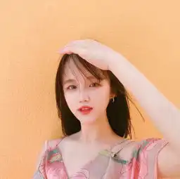 闺蜜头像丨突然间想起某个人,一阵傻笑然后,一阵失落