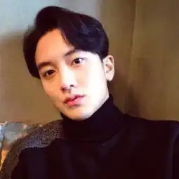 自拍男神大图男生头像
