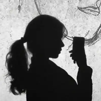 黑白背影头像女生侧脸女生伤感的头像合集
