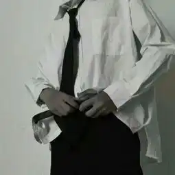 swagswag的抖音潮流男生头像
