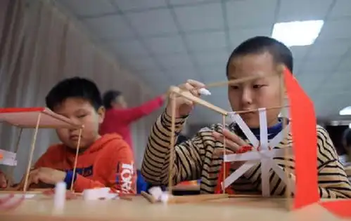 肩挑五道杠的小学生,因一脸官相走红,如今却是泯然众人