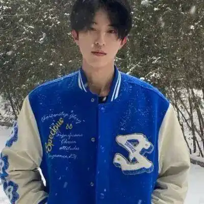 2023高冷气质男生头像

