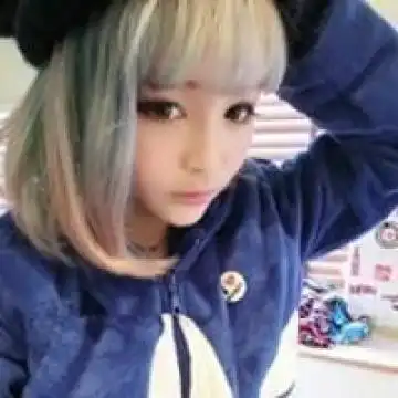 原谅我口拙嘴笨不会拉拢人心
