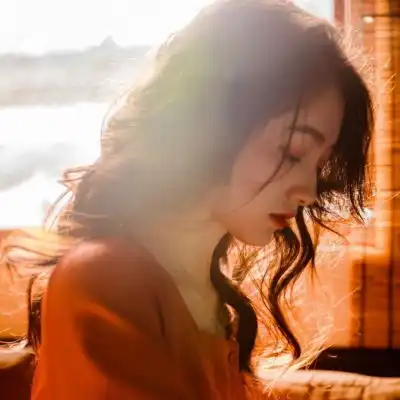 你是我的文艺复兴带我走出黑暗给女生头像我要个性网
