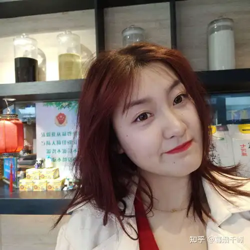 有什么适合高中女学生的短发造型推荐吗