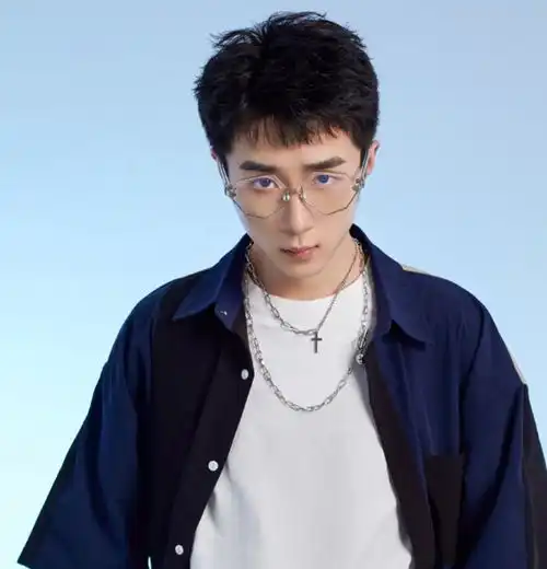 火线妹竟被扒出是秃头照骗风波再次来袭,和平一哥也被卷入