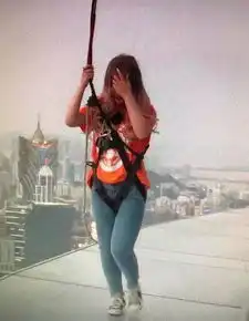 网红被抓拍丑照,被粉丝索要1500元删照片