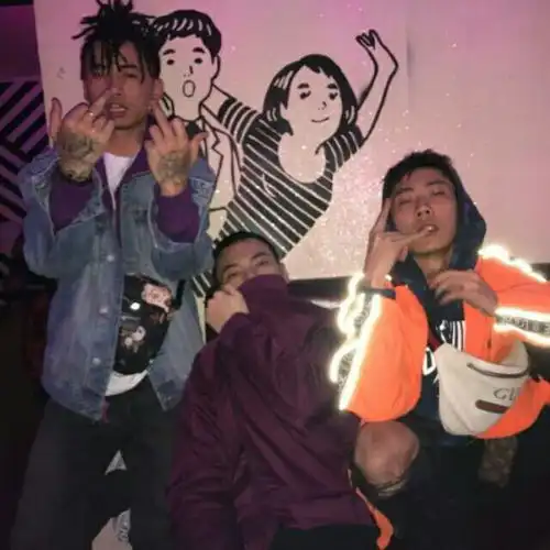 简洁寂寞男生qq头像冷酷风格男生qq头像
