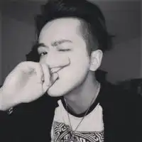 黑白男生头像伤感高冷微信头像图片大全
