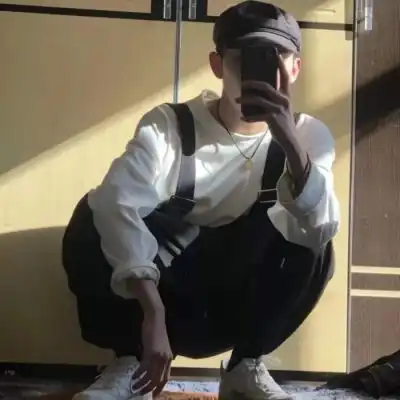 最火男生头像伤感颓废永远清醒永远知进退
