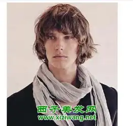 自然卷发如何打理好看帅气自然卷发打理方法技巧