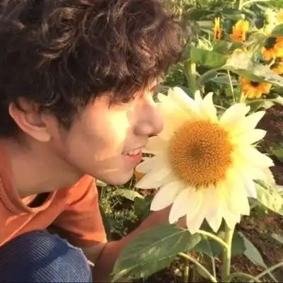 苏瓷成熟个性男头唯美成熟意境高冷超酷
