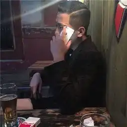 帅气男生头像伤感寂寞孤独2018他刺痛你的心但你不肯觉醒
