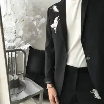 成熟霸气有男人味头像半身西装无头头像,男生头像图片
