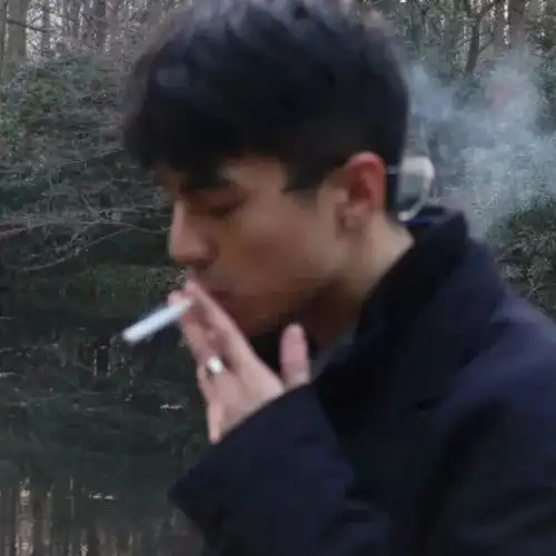 敲好看男头像来啦
