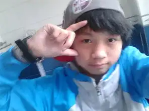 谁有14岁帅气男孩的图片
