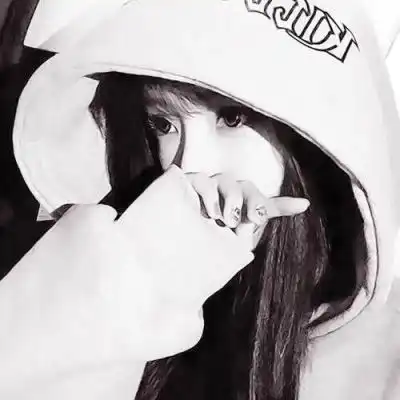 情侣头像黑白系最新版高冷气质情侣黑白头像一男一女
