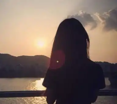 我女,才21岁,没碰过男人,咋就感染hpv了不应该啊
