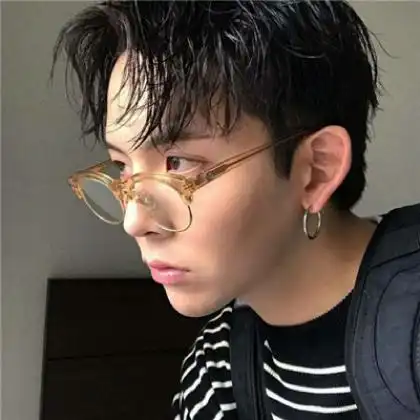 好看高冷男生头像霸气超拽,你的帅我会义无反顾的喜欢