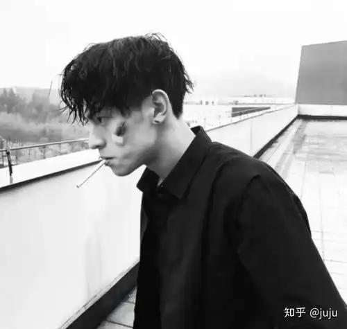 男生头像黑白冷酷帅气真人,帅这么魅惑人心
