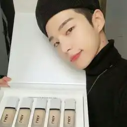 男生简单识大体的个性简单的潮流头像
