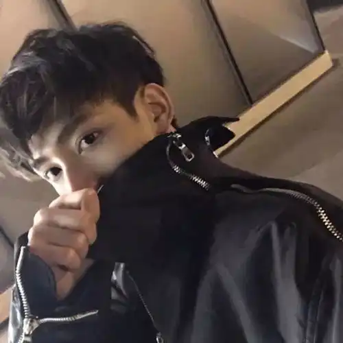 头像我们曾经那么好现在连声问候都怕是打扰
