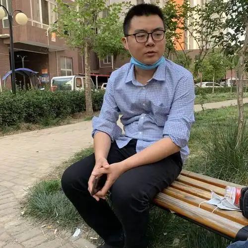 杜新枝将养子逼上绝路,却让他来照顾自己潘克为郭威的遭遇难过