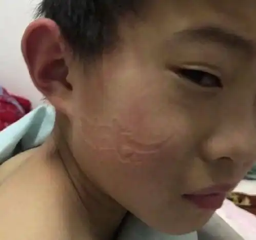 搞笑集锦我的网恋对象成了植物人之后还能发说说
