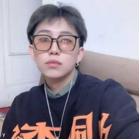男生侧脸头像高冷无情,爱情死了心也死了
