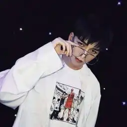 男生头像我不是在等你

