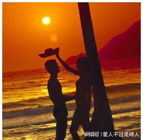 很多女士开始倒追男士了,物质婚姻换来了寂寞,很多男士却被动
