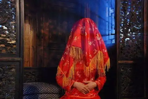 好女人让男人明白到底是谁给谁上课