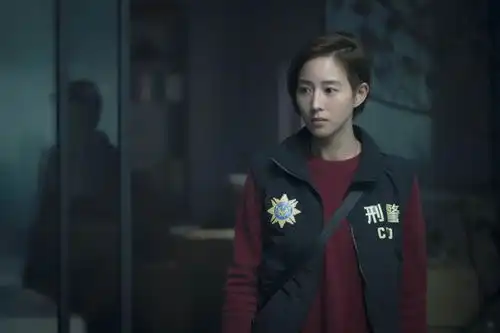 红衣小女孩导演新作缉魂发布张震剧照为角色瘦身减重20斤
