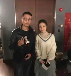 lol大人物大器晚成,余小c的成皇之路