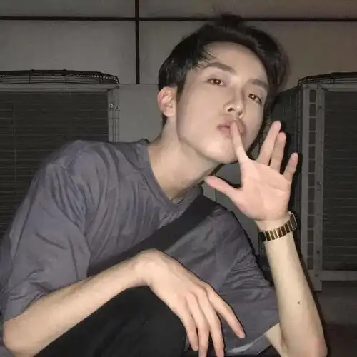 头像换换头像好事不断
