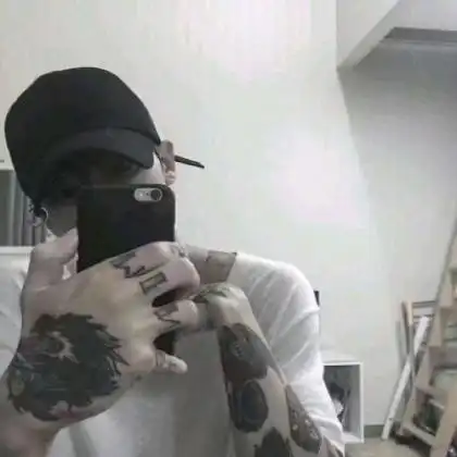 手机控男生头像精选,不要把太多的时候浪费在手机上