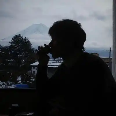 让人心酸落泪的空间说说,每一句都很赞,拿去发圈访客量暴增