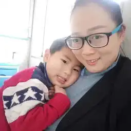 急寻家人郑州一小男孩被遗弃在儿童医院,睡梦中都在找妈妈
