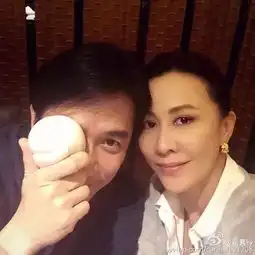 刘嘉玲结婚多年膝下无子,凭什么被全国最帅的男人宠上天
