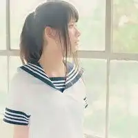 穿校服的女生可爱头像校园青葱岁月
