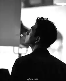 李现精致绝美的测验让人无法忽略存在的美貌
