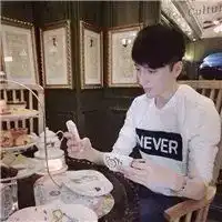 我尝试着改变自己,只为了靠近你男生头像