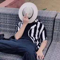头像男生部位图不露脸
