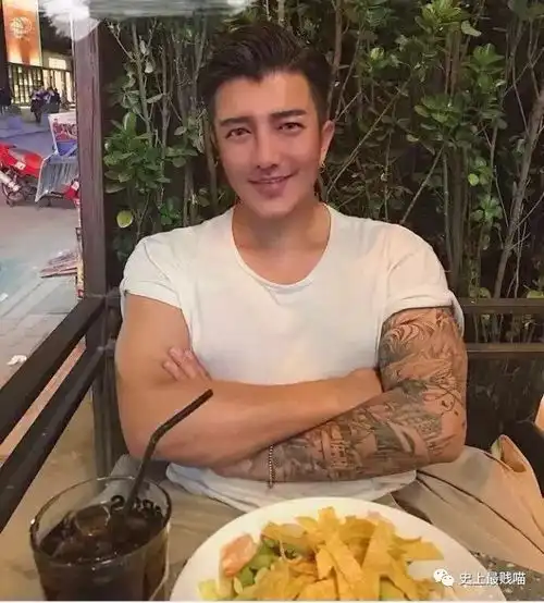 啊啊啊啊啊啊啊眼睛...我的眼睛这tm简直就是换头术啊
