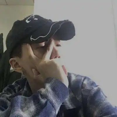 戴帽子的男生头像帽子控小哥哥
